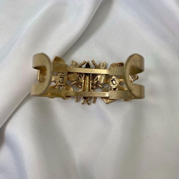 Vintage Gold Tone Chunky Large Critter Bee Gold Tone Bangle Bracelet - Picture 5 of 5